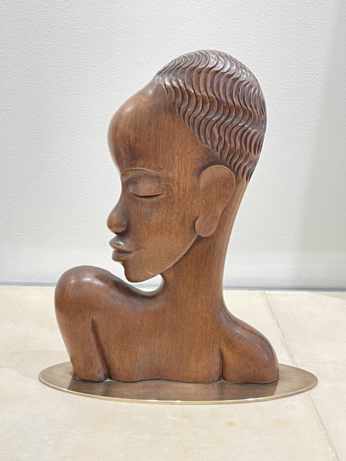 Karl HAGENAUER, sculpture en bois représentant une femme africaine – Image 3