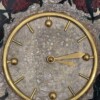 Jean L. MAYODON, Hour LAVIGNE, plat en céramique monté en pendule murale, circa 1950 – Image 3