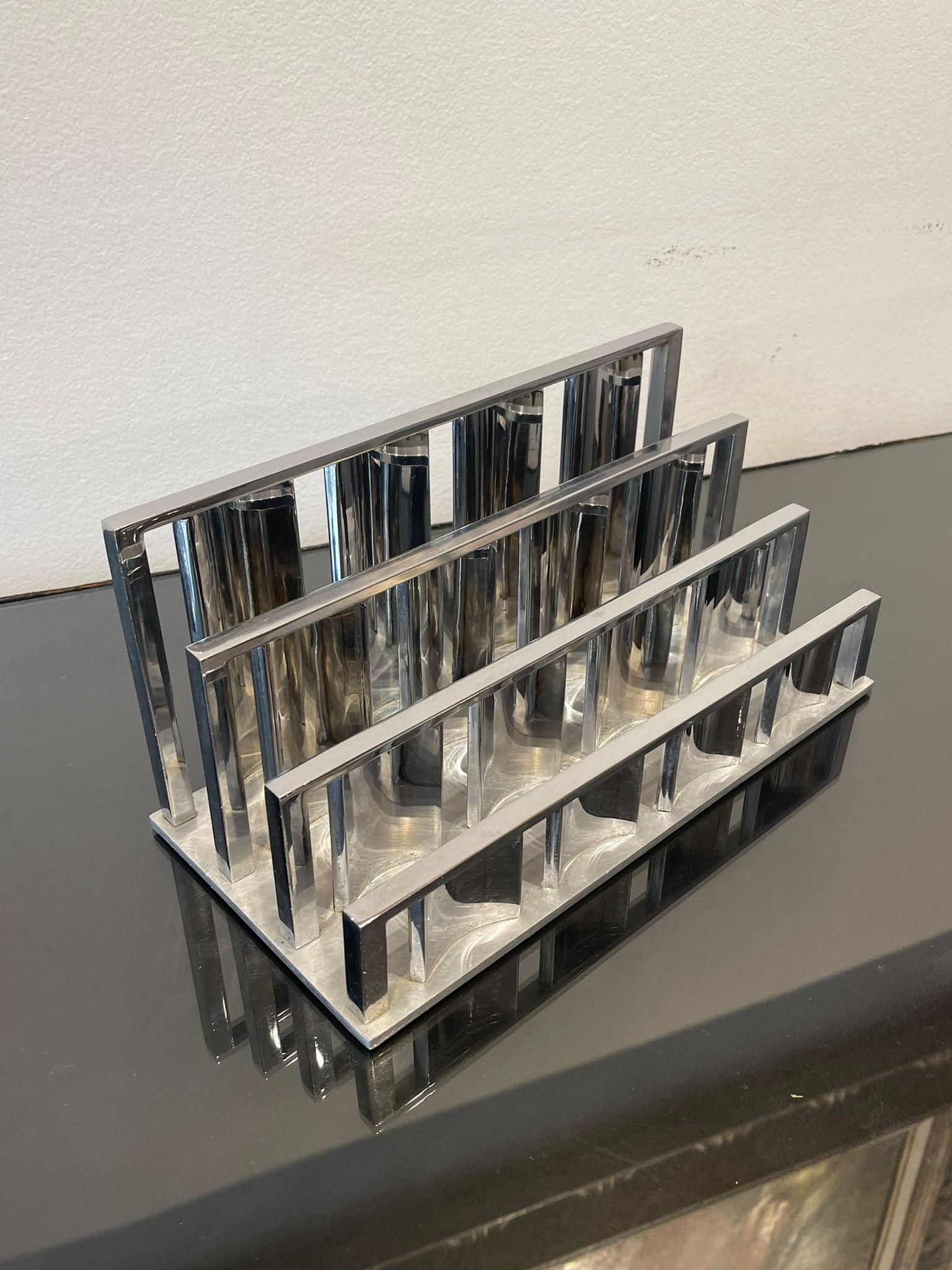 Ensemble de bureau moderniste en métal chromé, Jacques Adnet ( 3 pièces) – Image 5
